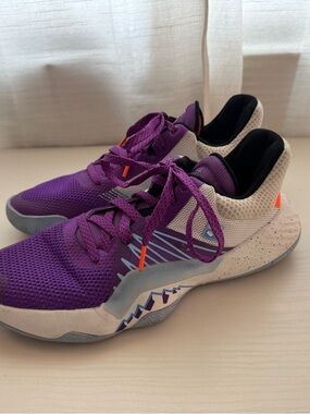 Adidas D.O.N Issue #1 basketball sneakers